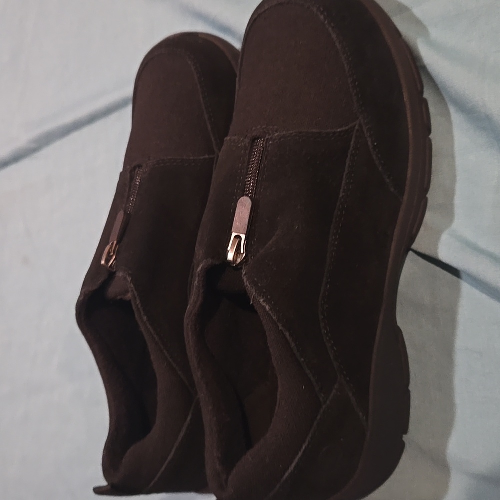 Lands' End Black Slip-On Sneakers with Zipper Closure - Picture 4 of 6